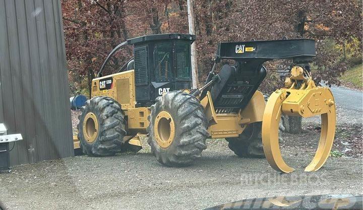 CAT 535D Lesní kolové traktory