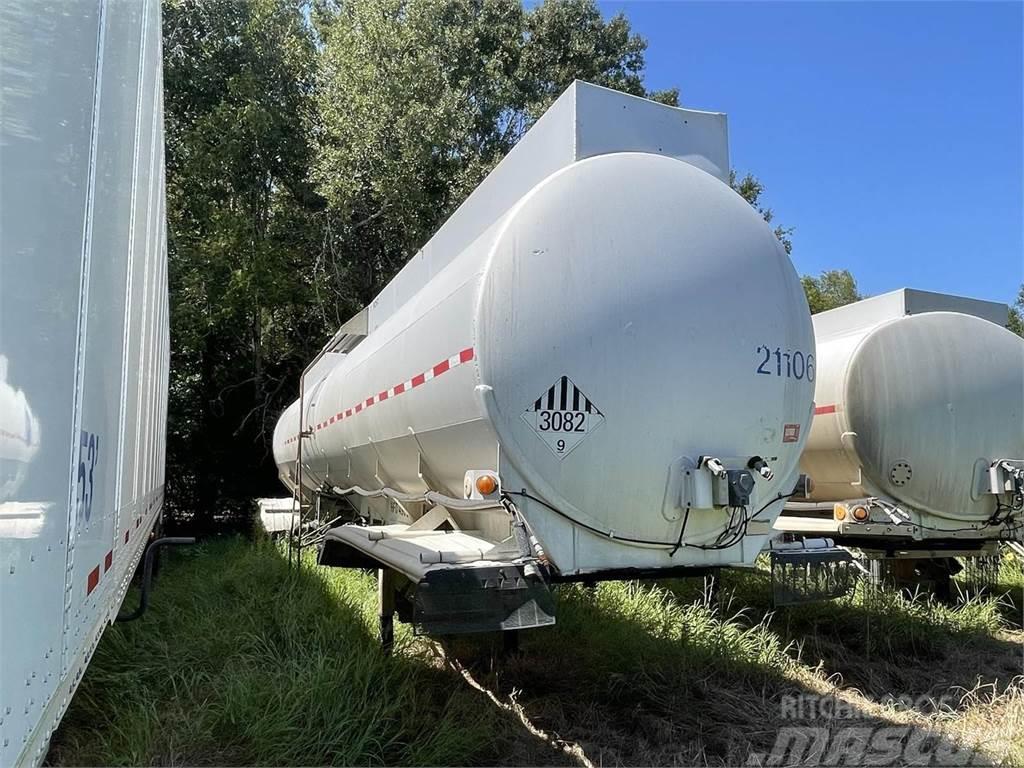 Fruehauf NON CODE 9000 GALLONS SINGLE COMPARTMENT Cisternové přívěsy