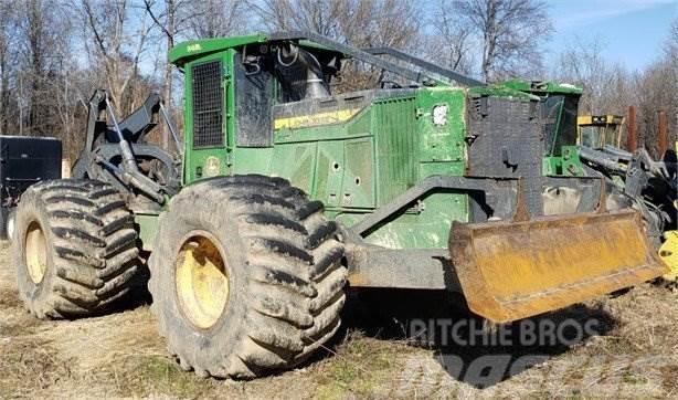 John Deere 648L Lesní kolové traktory