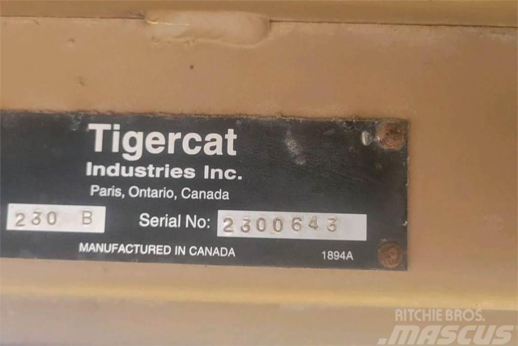 Tigercat 230B Lesní nakladače
