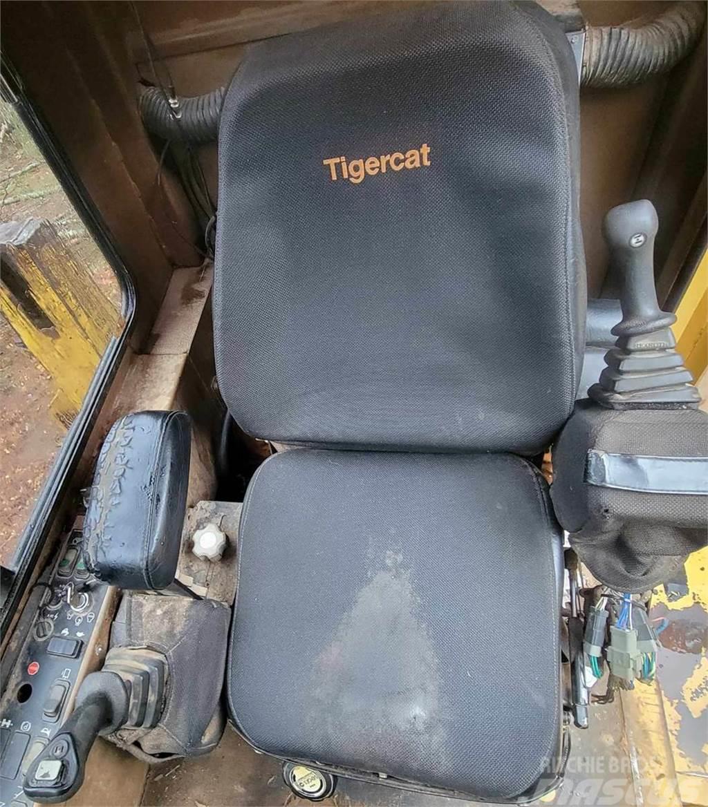 Tigercat 234 Lesní nakladače