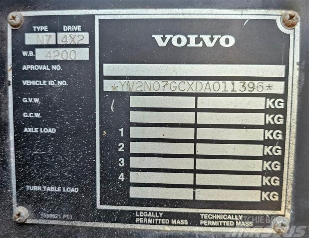 Volvo N7 6x2 Autojeřáby, hydraulické ruky