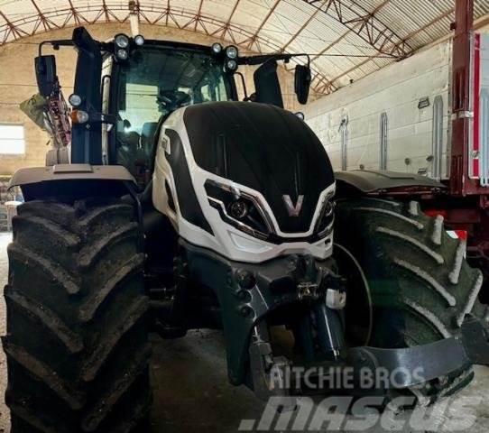 Valtra T235 Direct + Retroversa Traktory