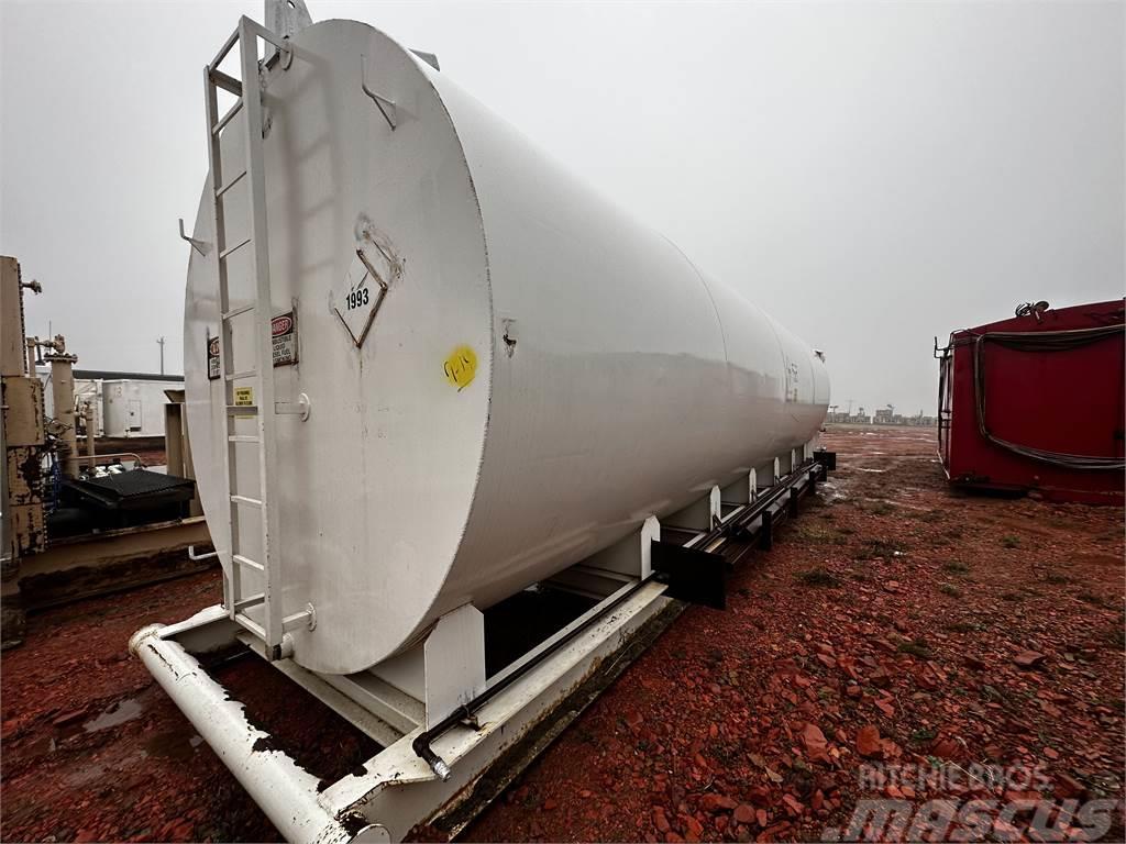  Skidded Fuel Tank 18,000 Gallon Cisterny