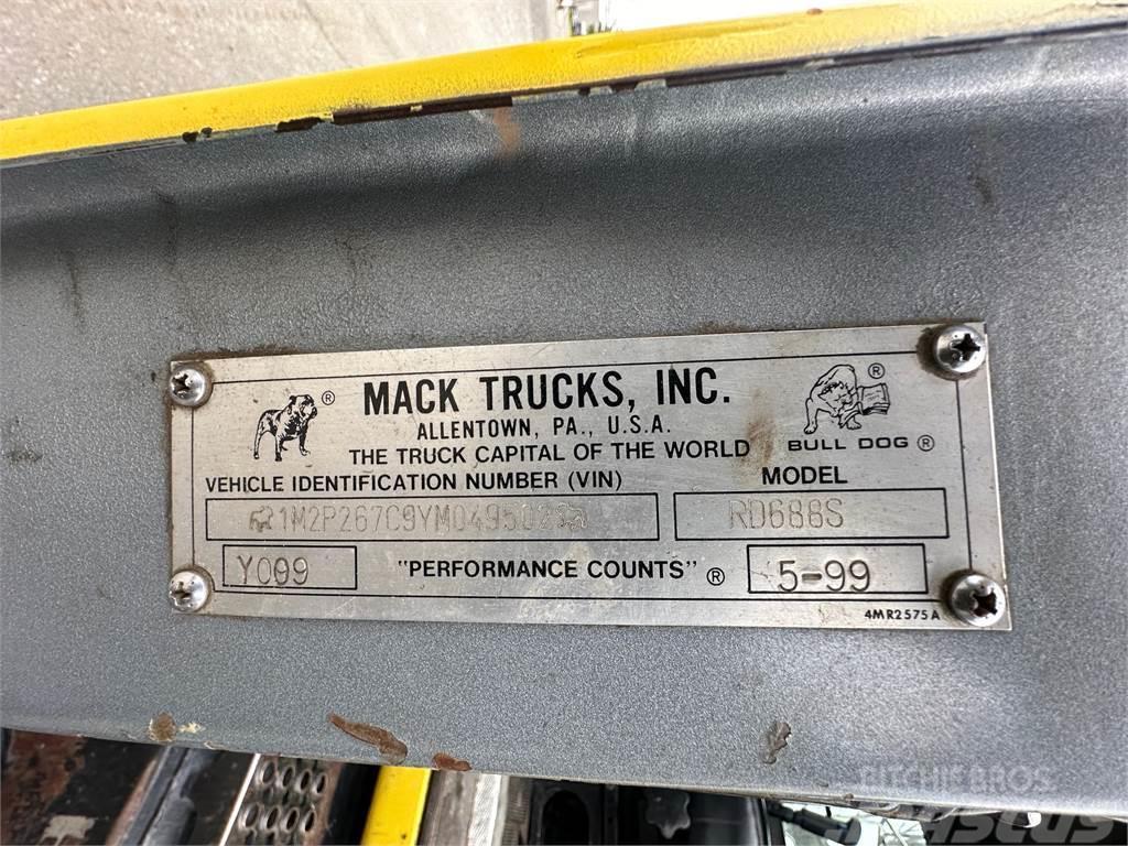 Mack RD688S Popelářské vozy