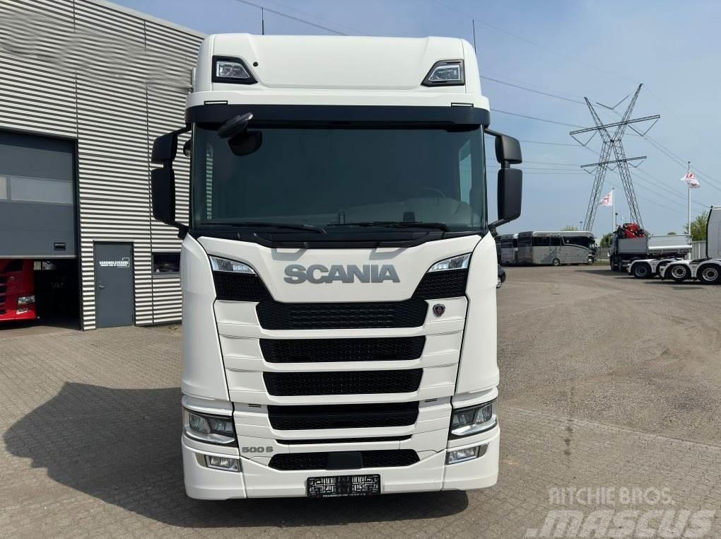 Scania S500 Twinsteer Tahače
