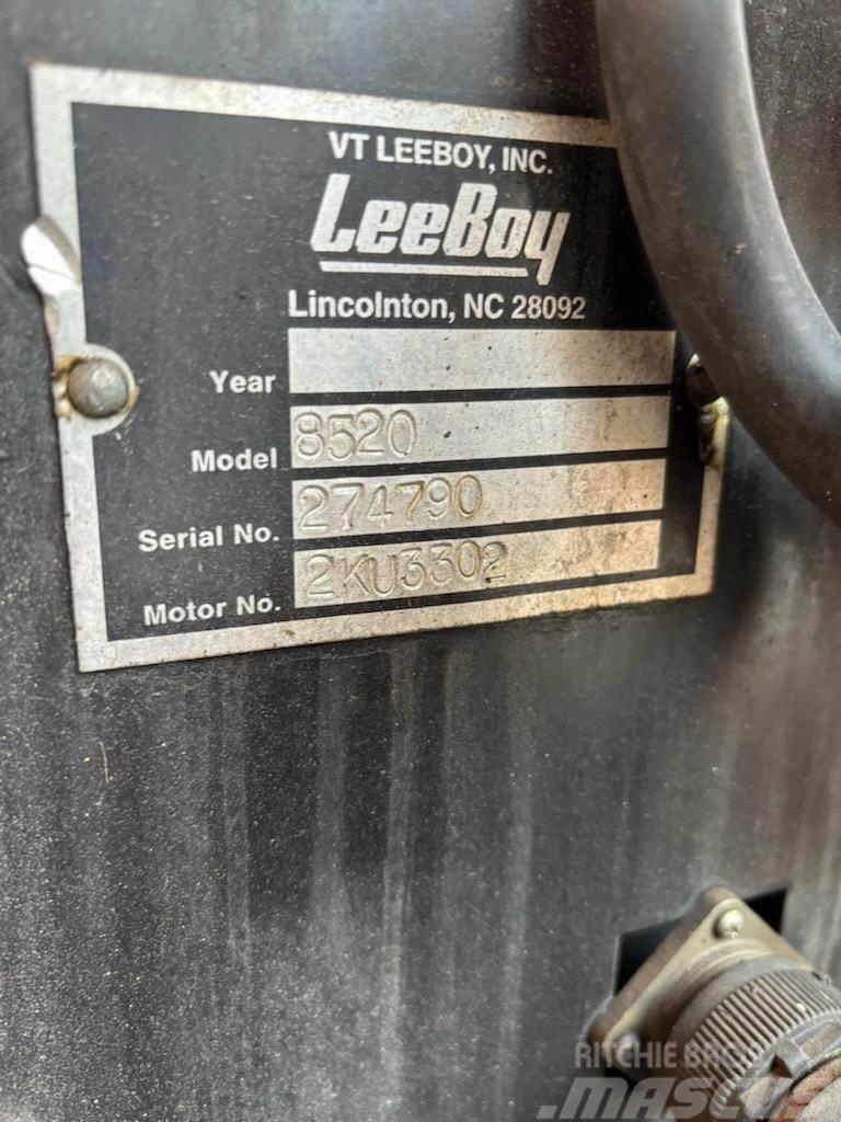 LeeBoy 8520B Finišery
