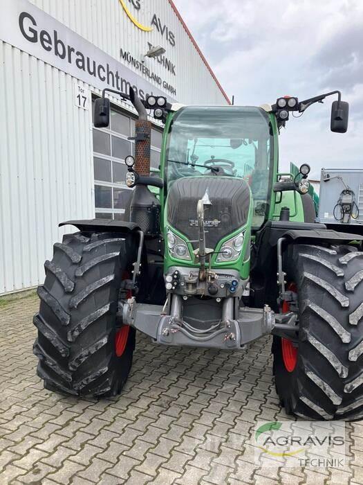 Fendt 724 VARIO SCR PROFI PLUS Traktory