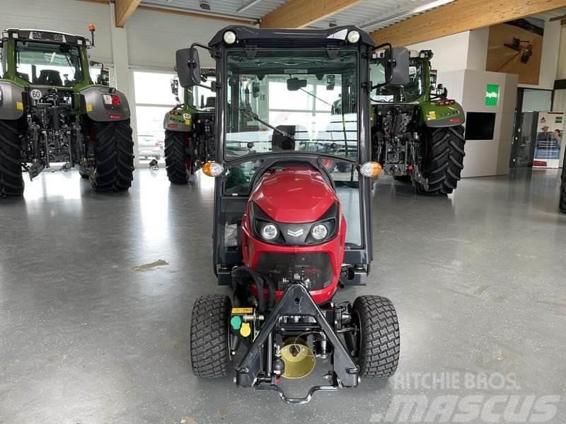 Yanmar SA221 Kompaktní traktory
