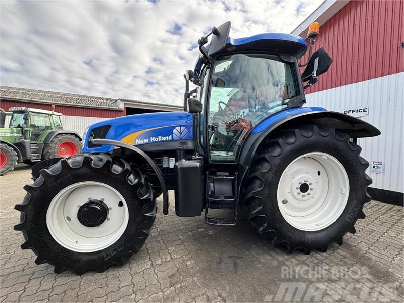New Holland TS 125 A KUN 4600 TIMER! Traktory