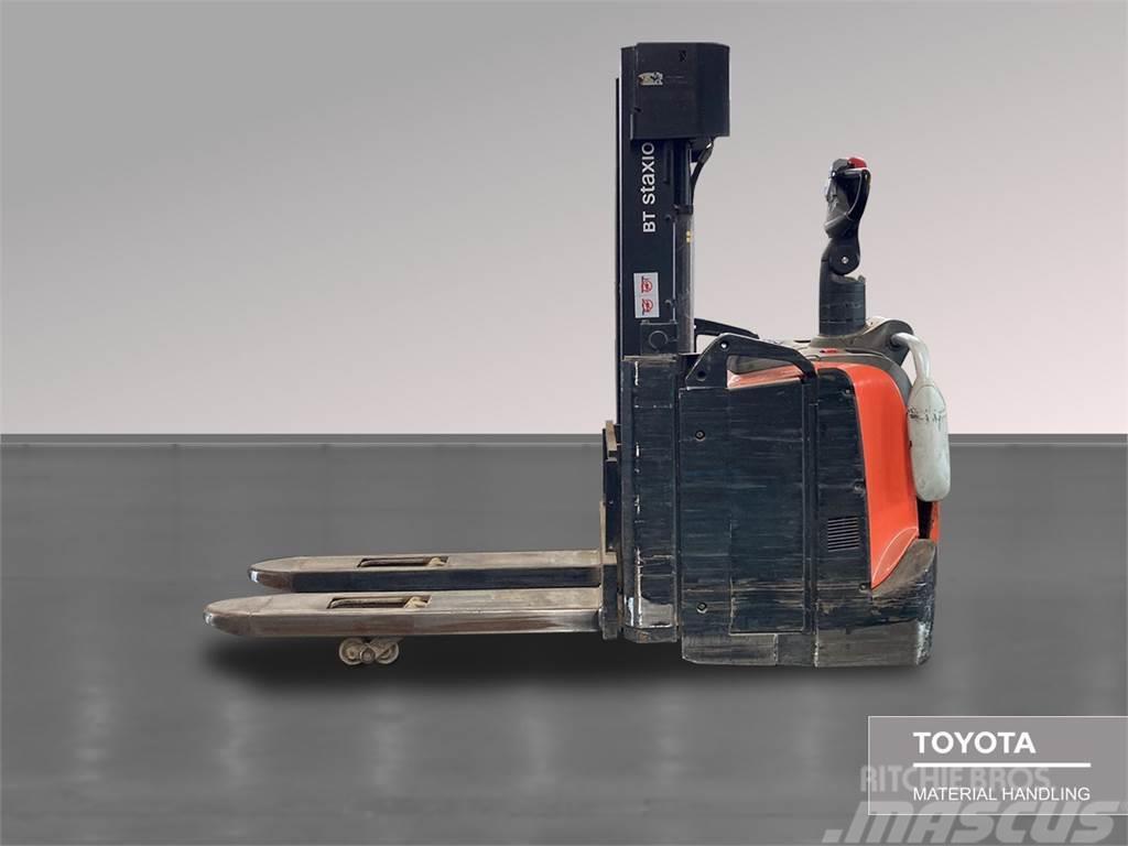 Toyota SPE140L Ručně vedené vysokozdvižné vozíky
