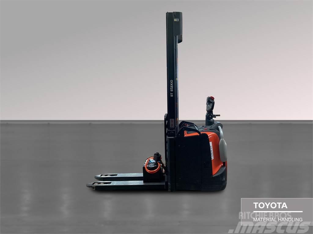Toyota SPE120L Ručně vedené vysokozdvižné vozíky