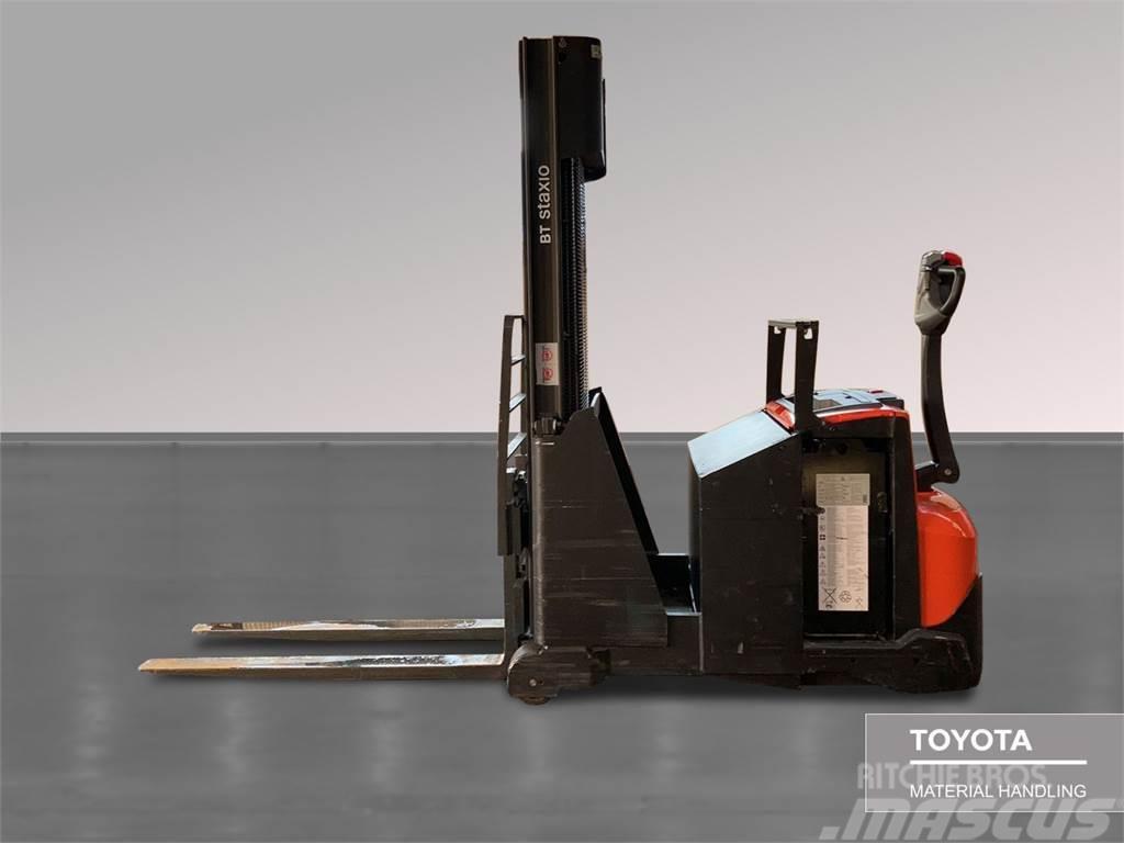 Toyota SWE120S Ručně vedené vysokozdvižné vozíky