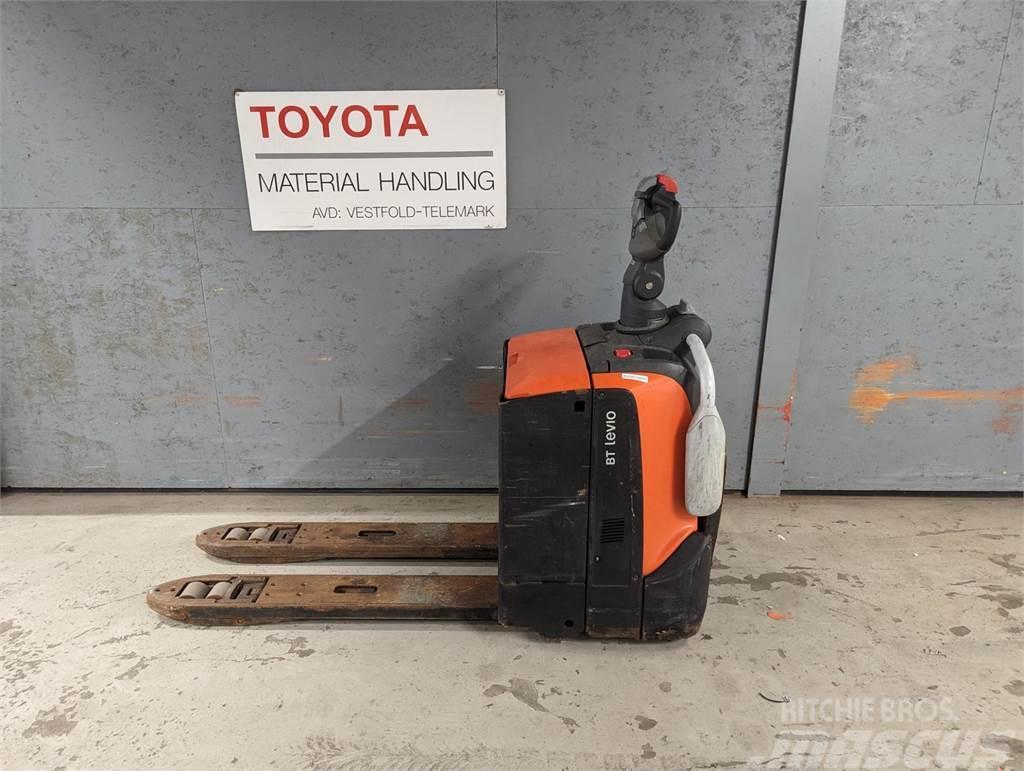 Toyota LPE200B Nízkozdvižný vozík s plošinou