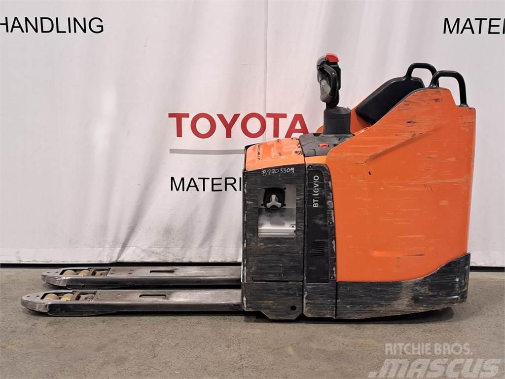 Toyota LPE220 Nízkozdvižný vozík s plošinou