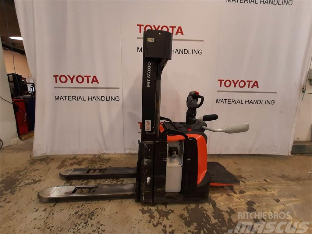 Toyota SPE140L Ručně vedené vysokozdvižné vozíky