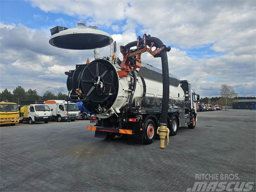 Volvo WUKO ADR ROLBA FOR CLEANING CHANNELS COMBI Kombinované/Čerpací cisterny