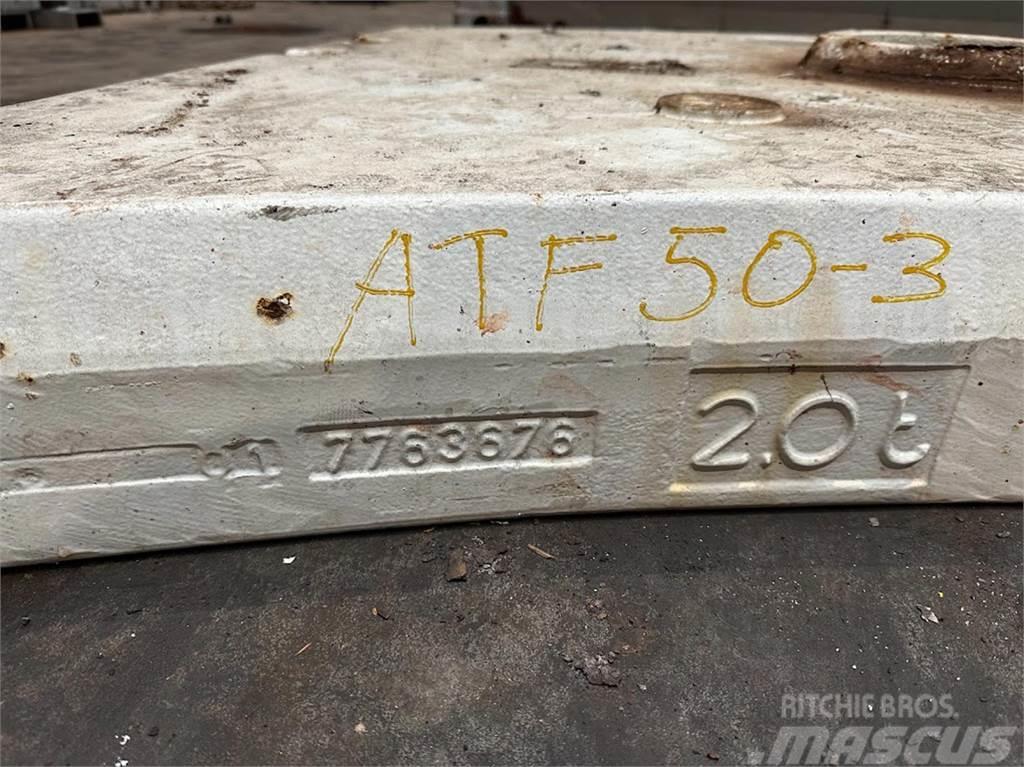 Faun ATF 50-3 counterweight 2 ton Součásti a zařízení k jeřábům