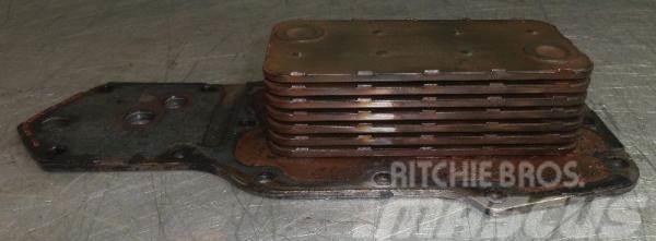 CASE Oil cooler for engine Case 6T-590/86 3921558 Ostatní komponenty