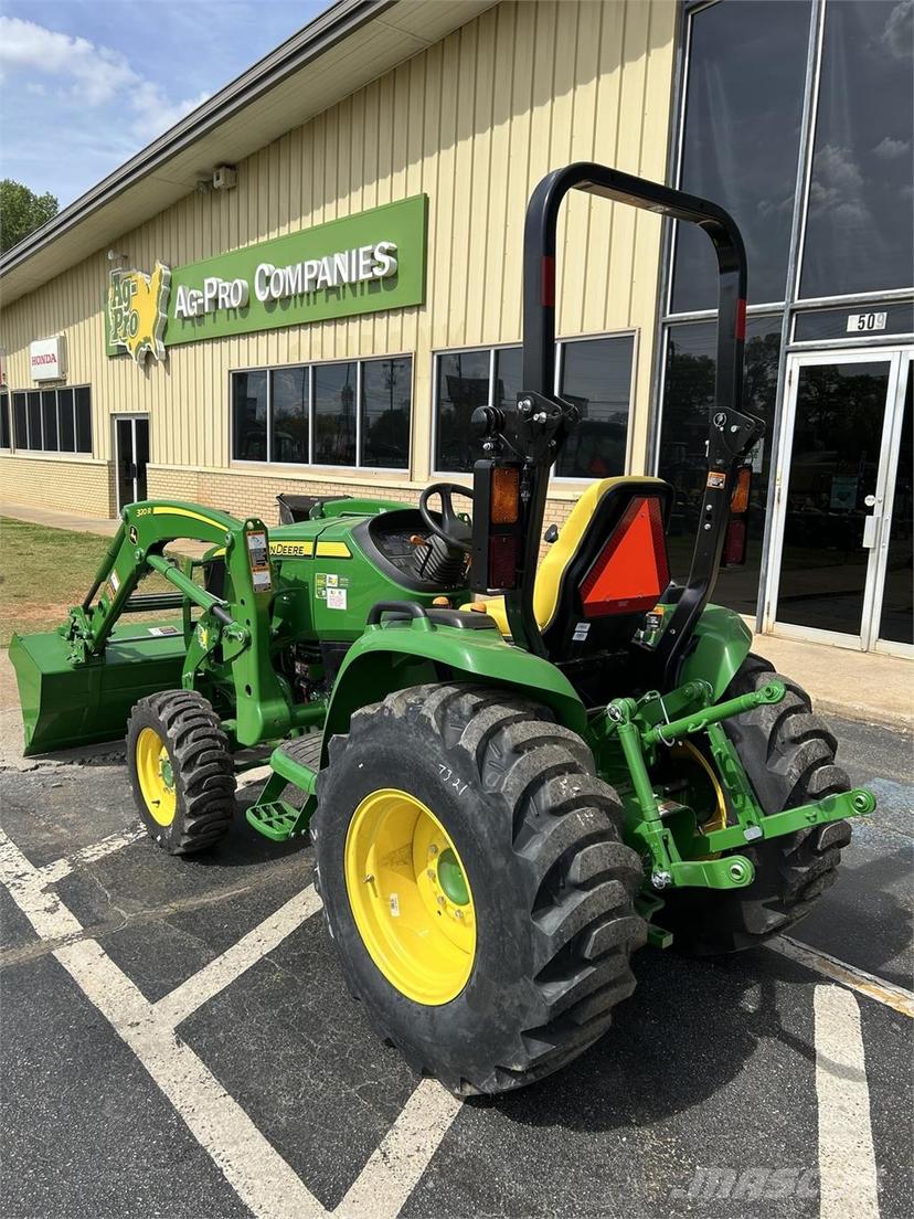 John Deere 3033R, 2025, Spartanburg, South Carolina, Spojené státy ...